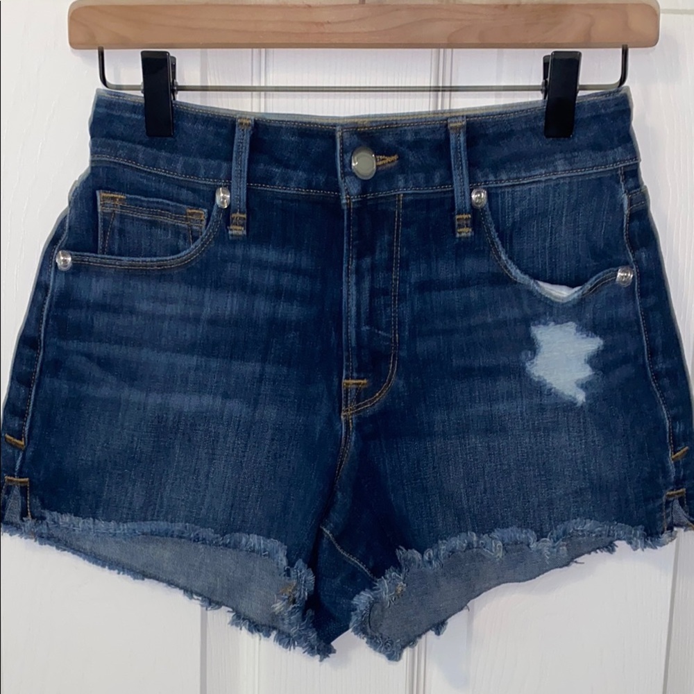 Good American Blue Distressed Jean Shorts Size 0 / 25 - Picture 2 of 9